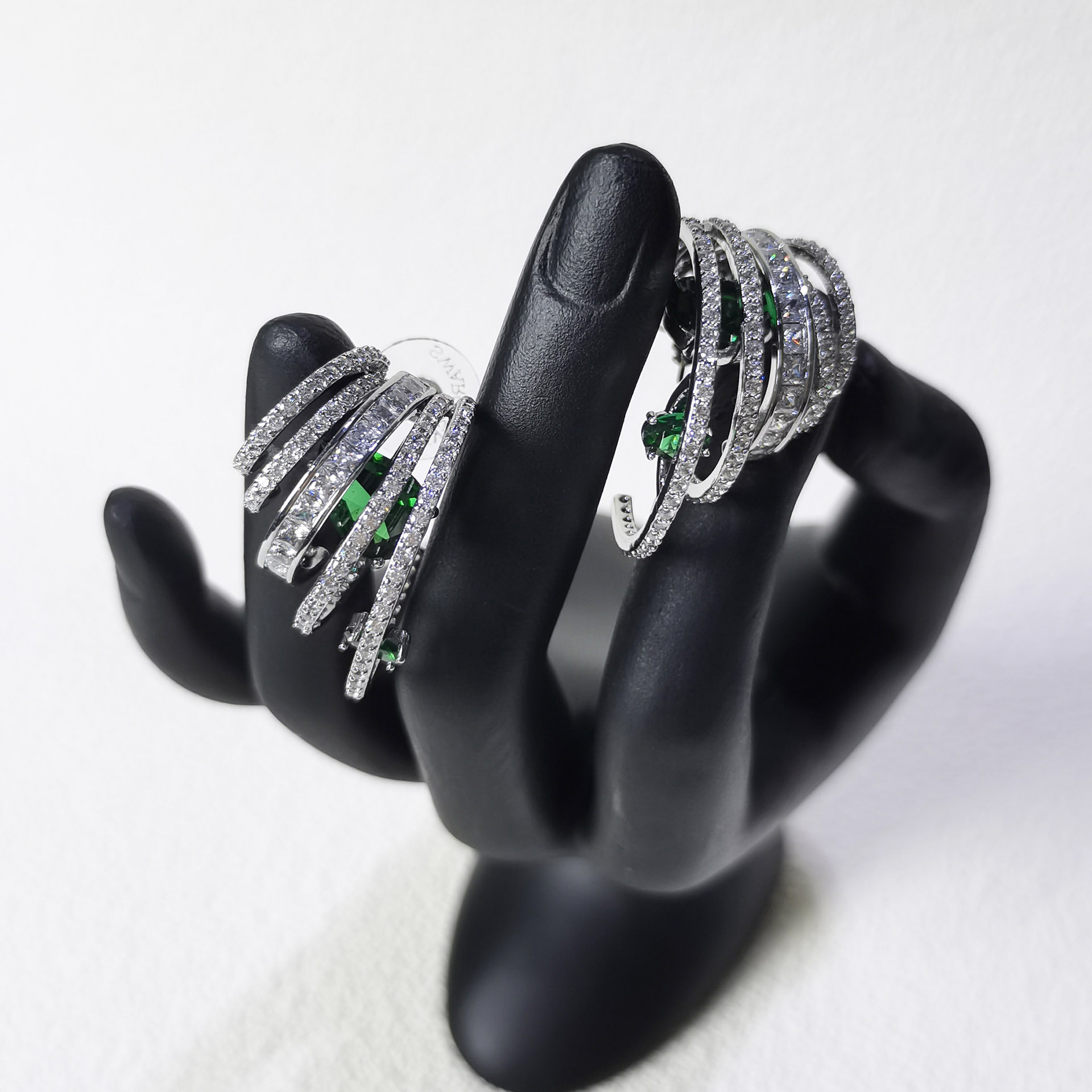 طقم مجوهرات أنيق جديد بتصميم ه - مراجعة Layered Necklace Set وسعره