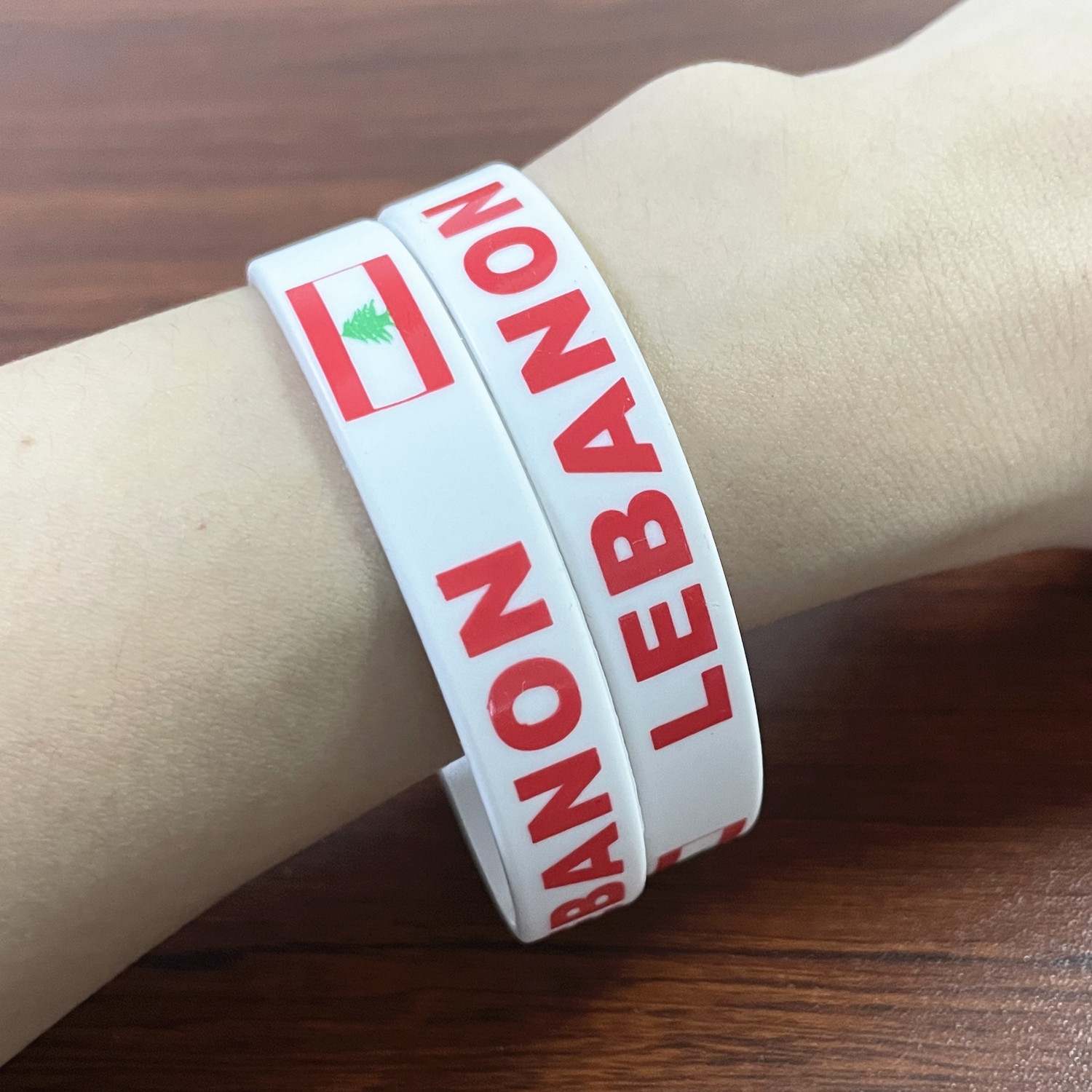 سوار من السيليكون للرجال والنس - مراجعة Women Accessories Lebanon وسعره